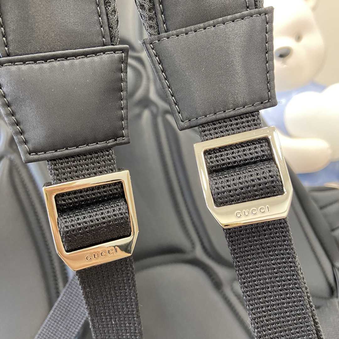 Gucci Large Backpack With Gucci Logo - PerfectKickZ