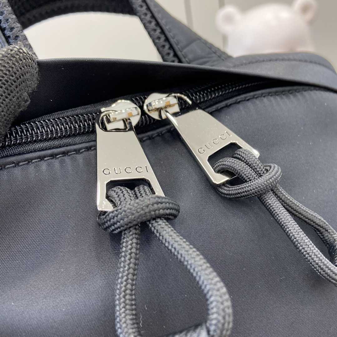 Gucci Large Backpack With Gucci Logo - PerfectKickZ