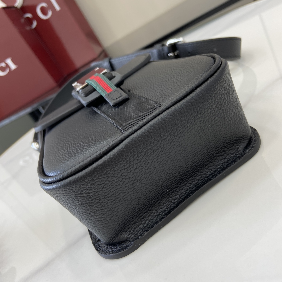 Gucci  Super Mini Crossbody Bag - PerfectKickZ