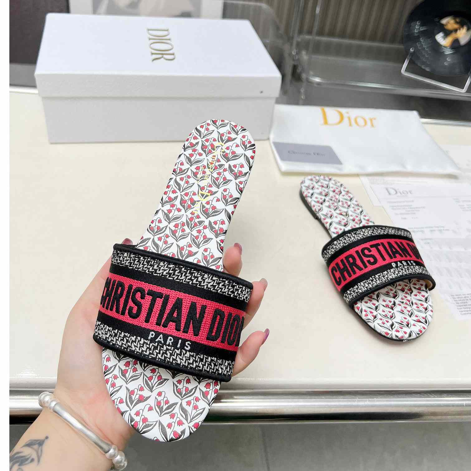 Dior Dioramour Dway Slide - PerfectKickZ