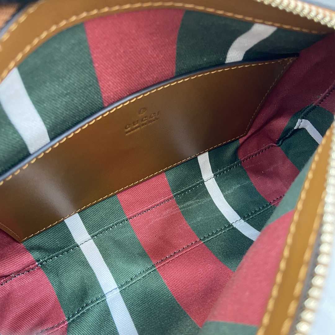 Gucci GG Emblem Small Shoulder Bag - PerfectKickZ