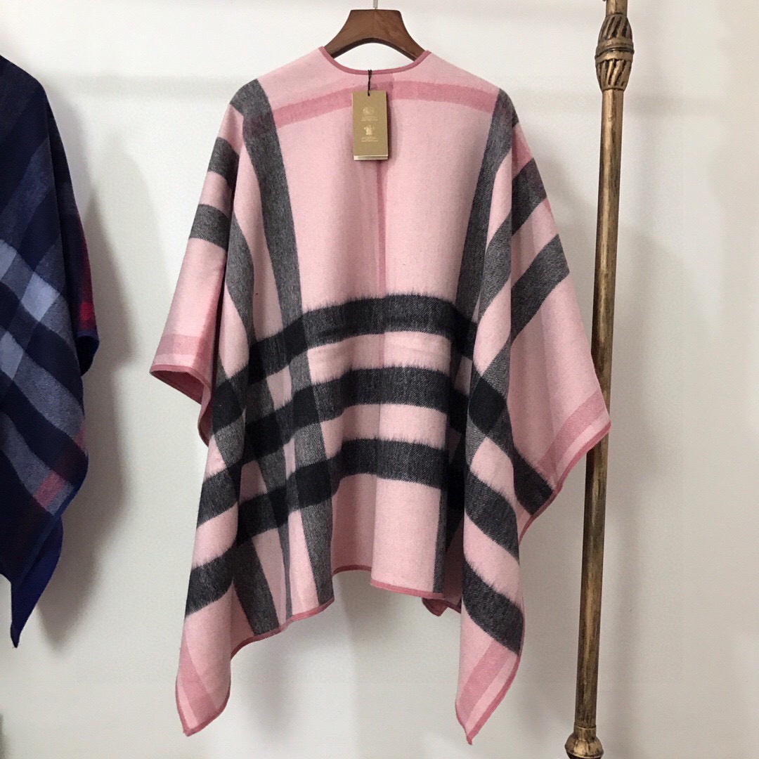 Burberry Charlotte Reversible Wool Felt Cape    140*140cm - PerfectKickZ