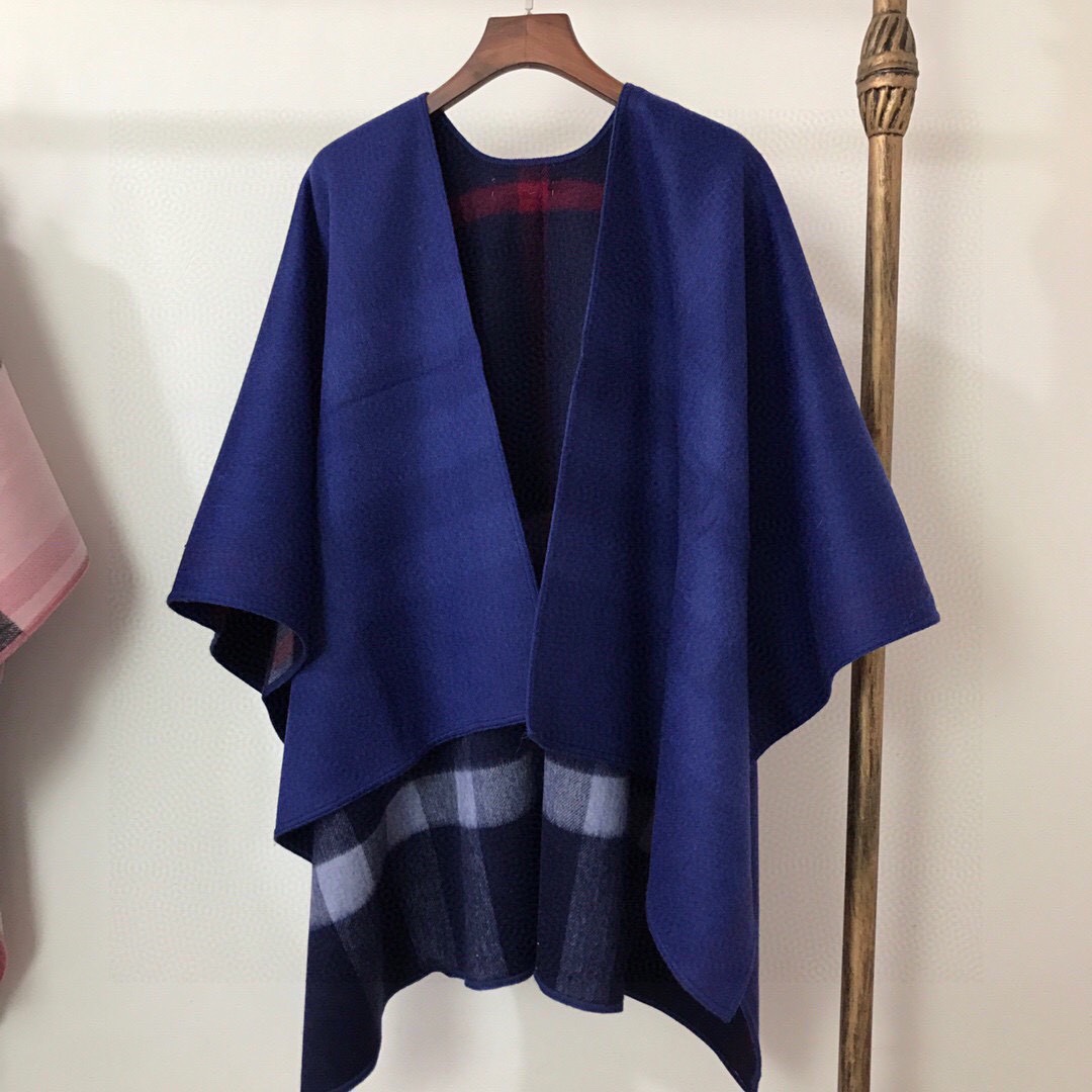 Burberry Charlotte Reversible Wool Felt Cape    140*140cm - PerfectKickZ