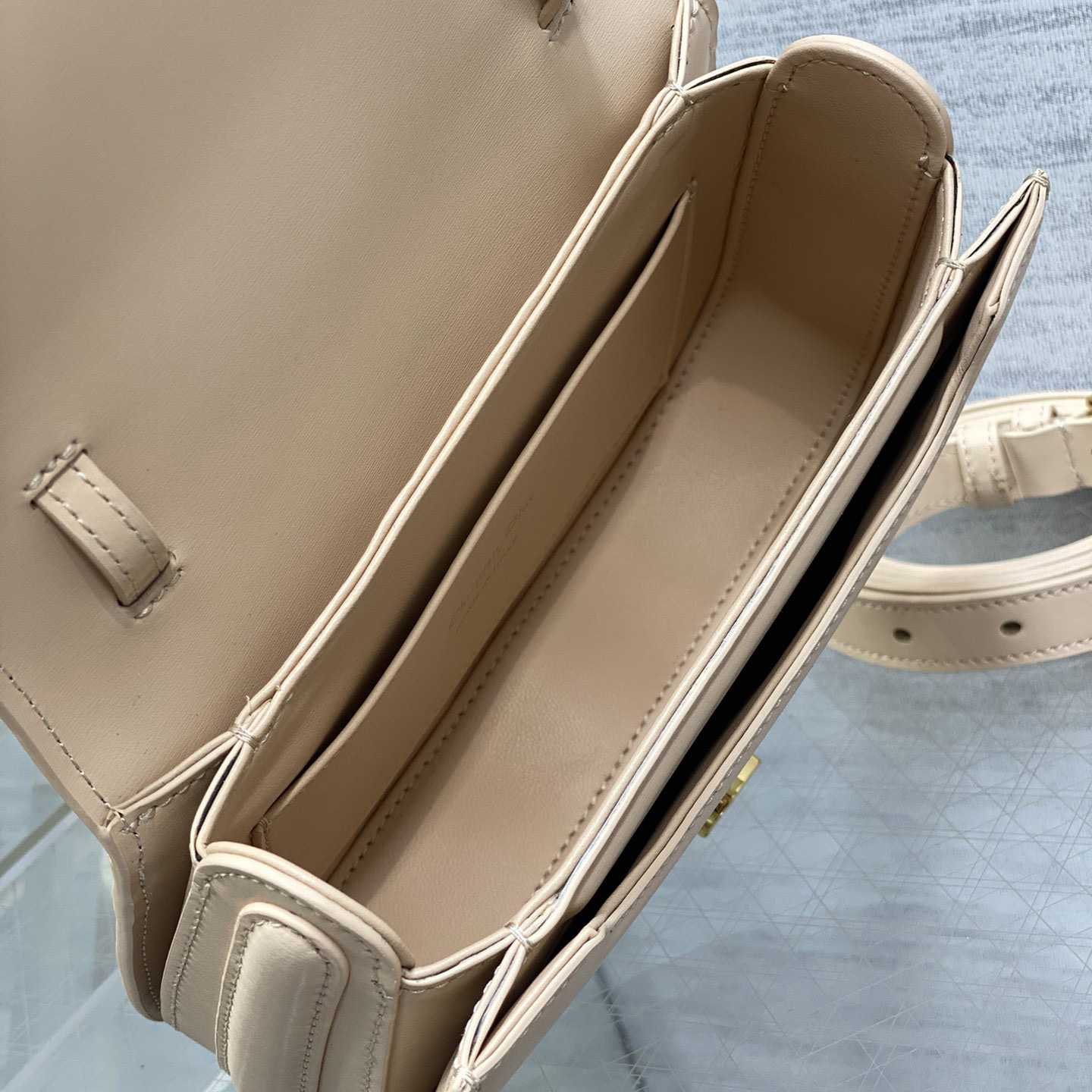 Dior Medium 30 Montaigne Avenue Top Handle Bag - 