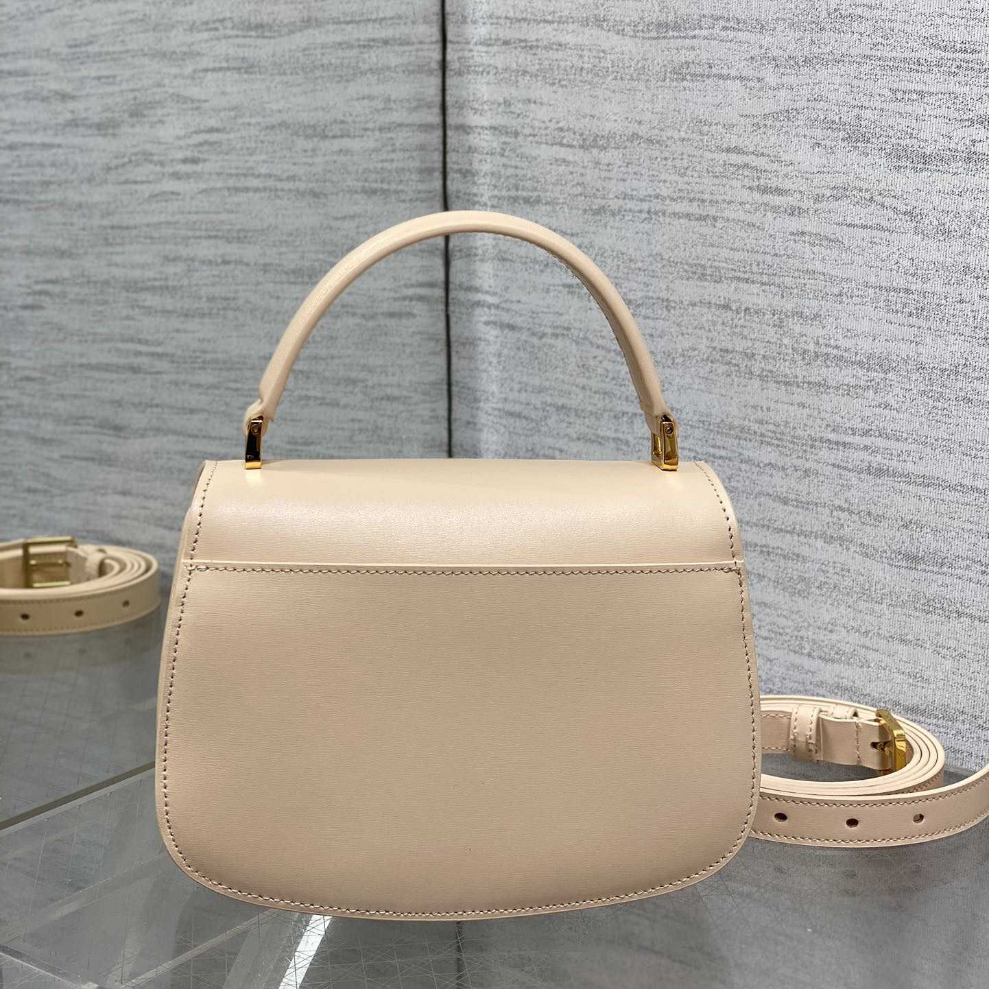 Dior Medium 30 Montaigne Avenue Top Handle Bag - 