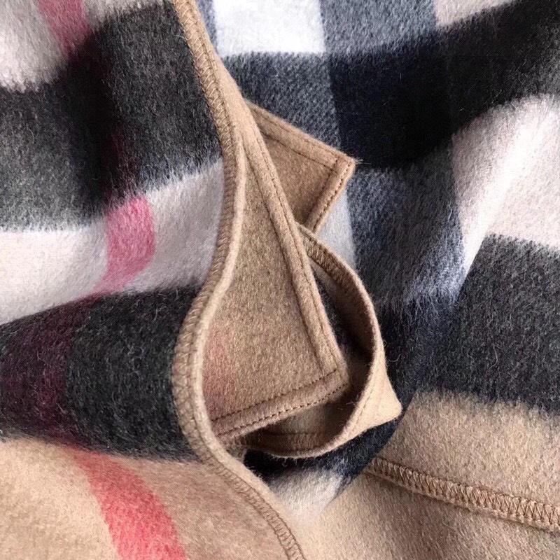 Burberry Charlotte Reversible Wool Felt Cape    140*140cm - PerfectKickZ