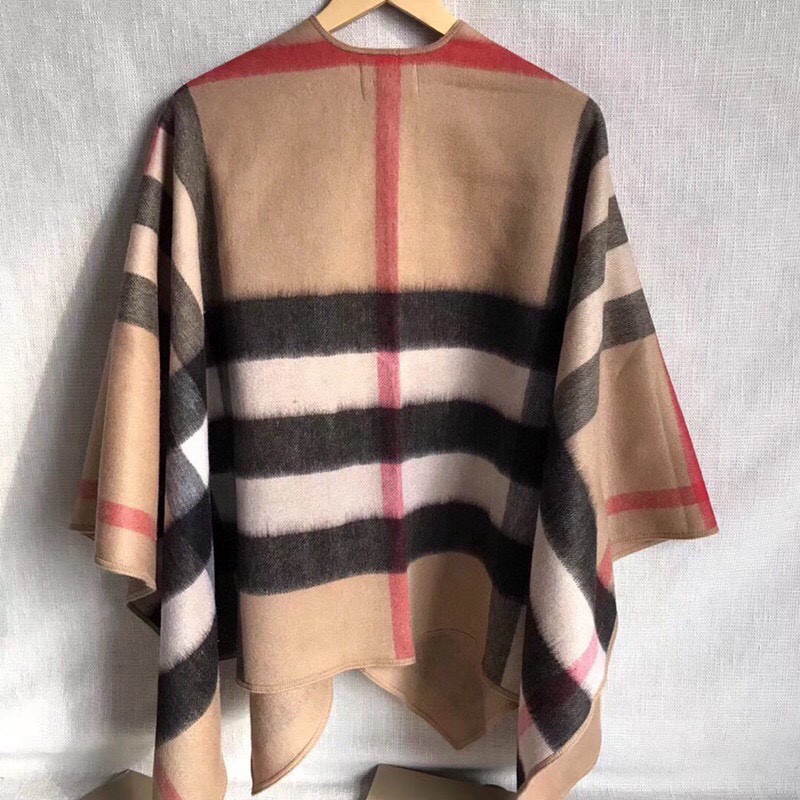 Burberry Charlotte Reversible Wool Felt Cape    140*140cm - PerfectKickZ
