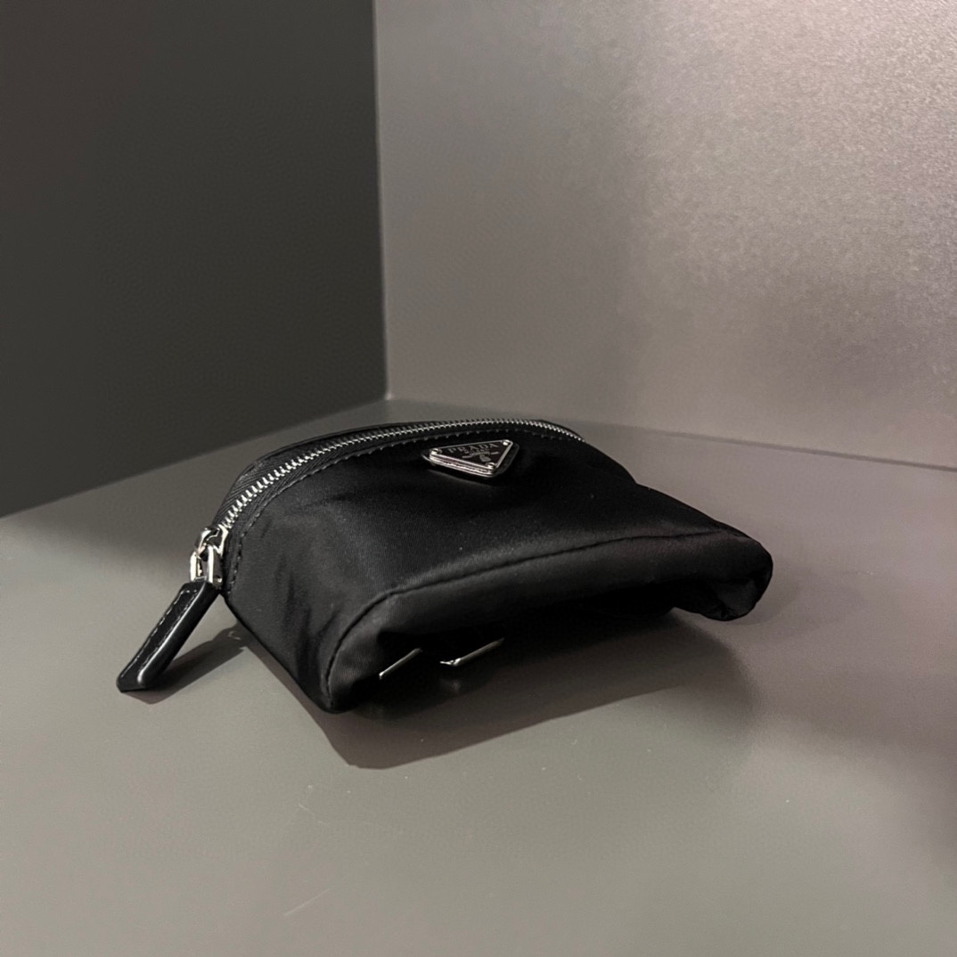 Prada Wrist Bag ﻿ - PerfectKickZ