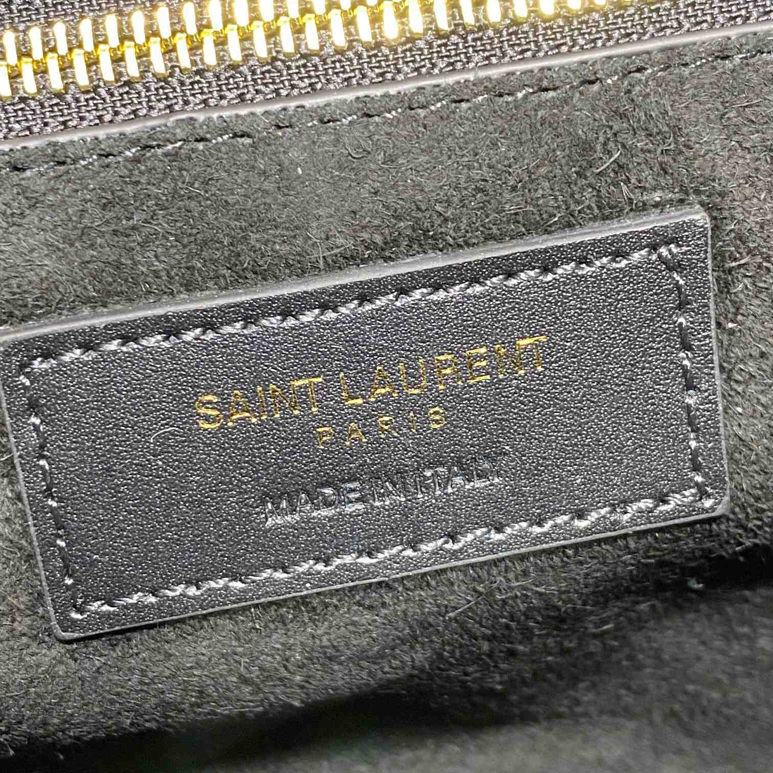 Saint Laurent Le 5 À 7 In Smooth Leather - PerfectKickZ