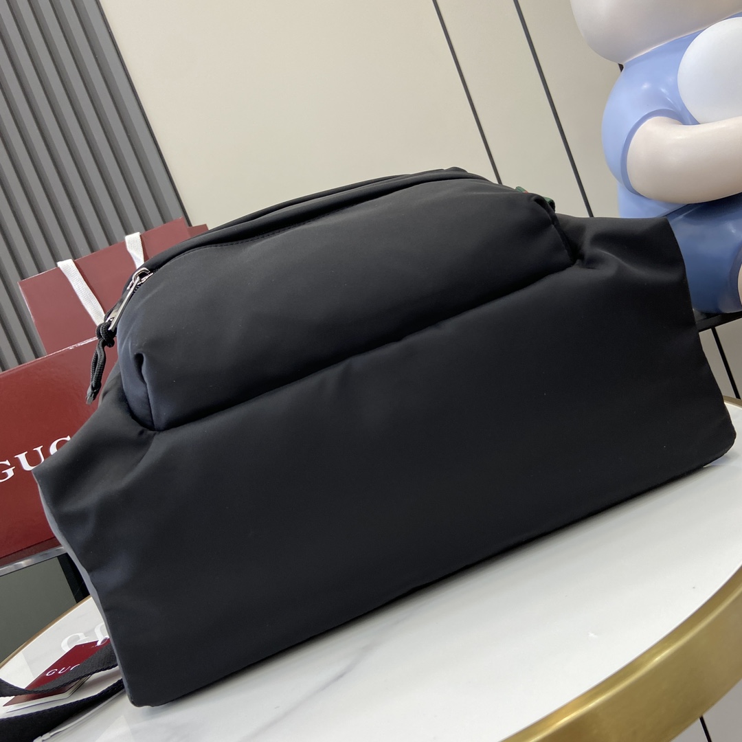 Gucci Medium Backpack With Gucci Logo - PerfectKickZ