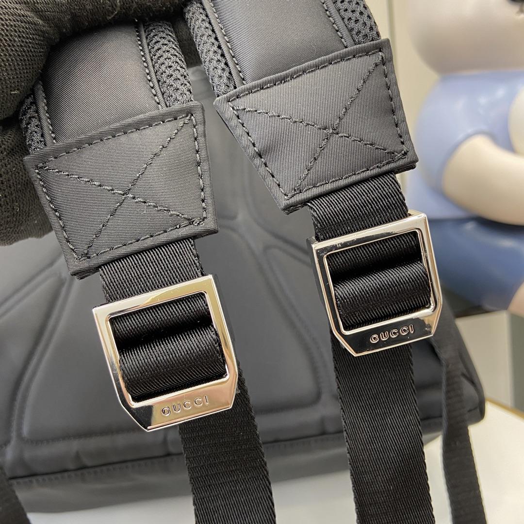 Gucci Medium Backpack With Gucci Logo - PerfectKickZ