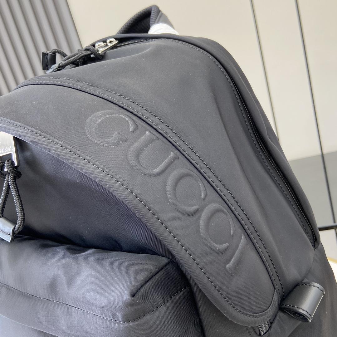 Gucci Medium Backpack With Gucci Logo - PerfectKickZ