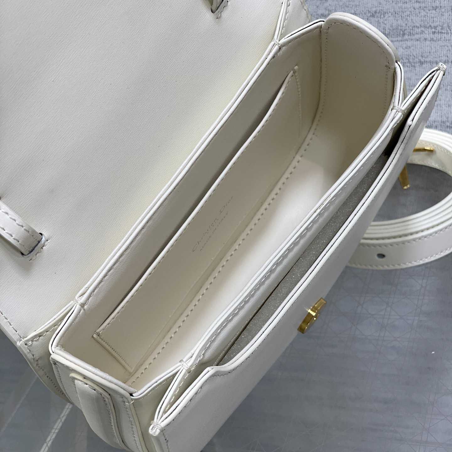 Dior Medium 30 Montaigne Avenue Top Handle Bag - PerfectKickZ