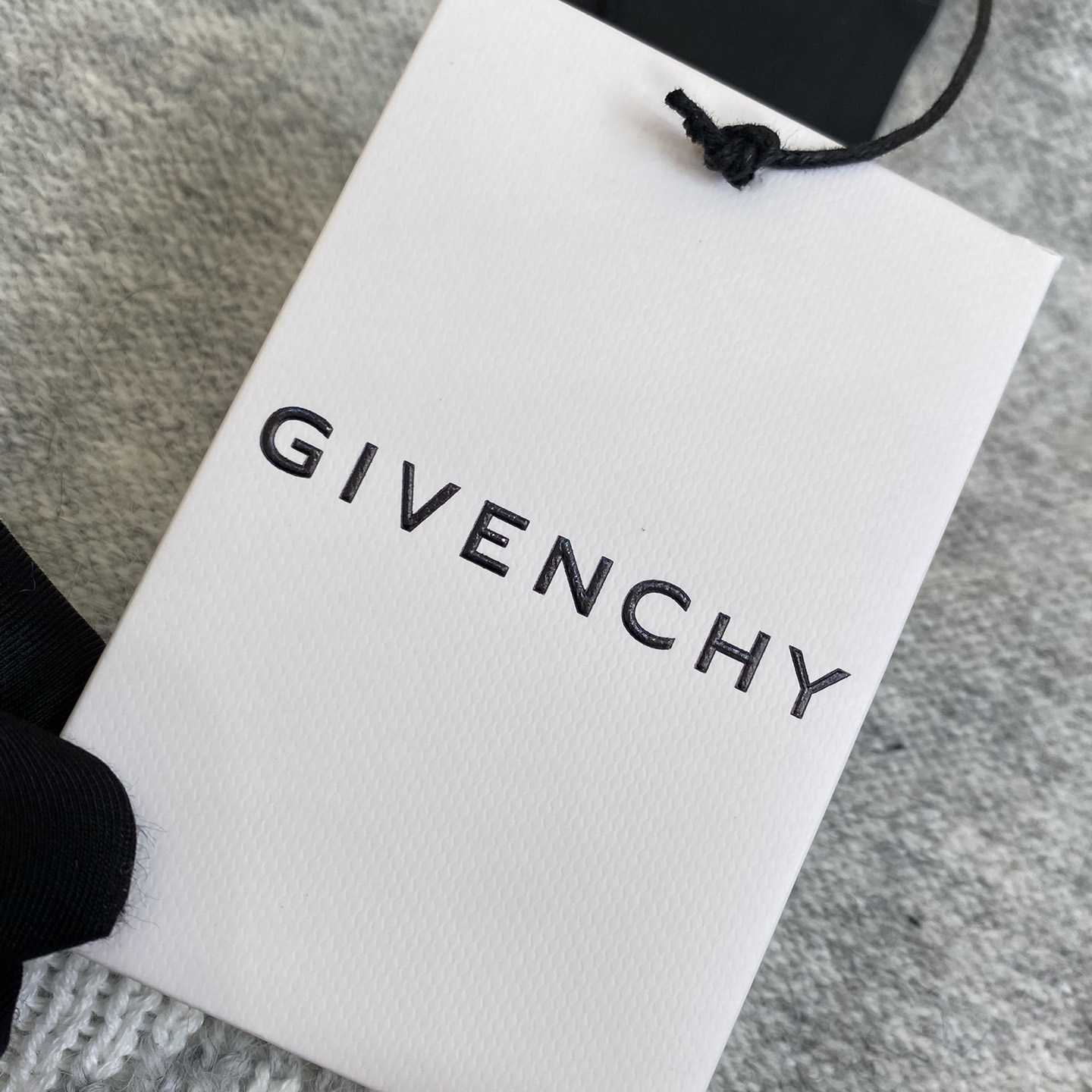 Givenchy 4G Logo Detailed Crewneck Sweater - PerfectKickZ