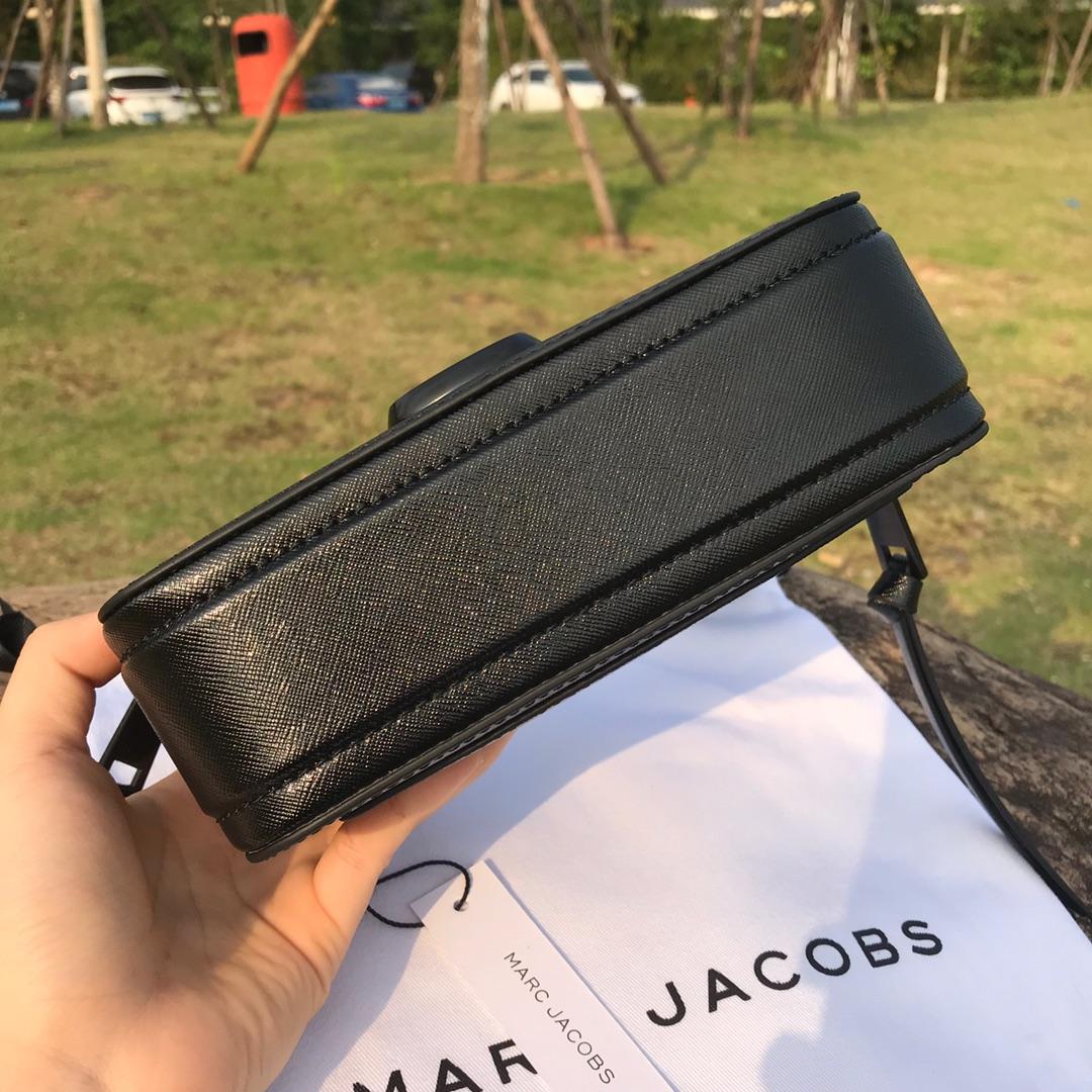Marc Jacobs Small Camera Bag 19×6×12cm - PerfectKickZ