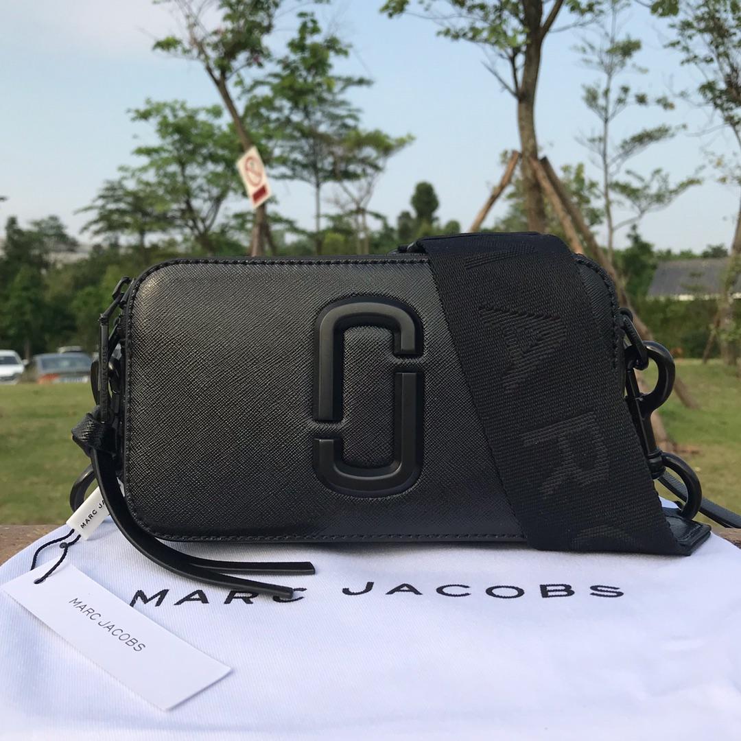 Marc Jacobs Small Camera Bag 19×6×12cm - PerfectKickZ