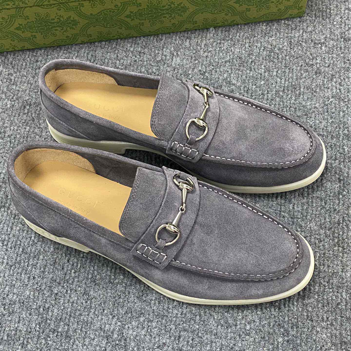 Gucci Men's Loafer With Horsebit - PerfectKickZ