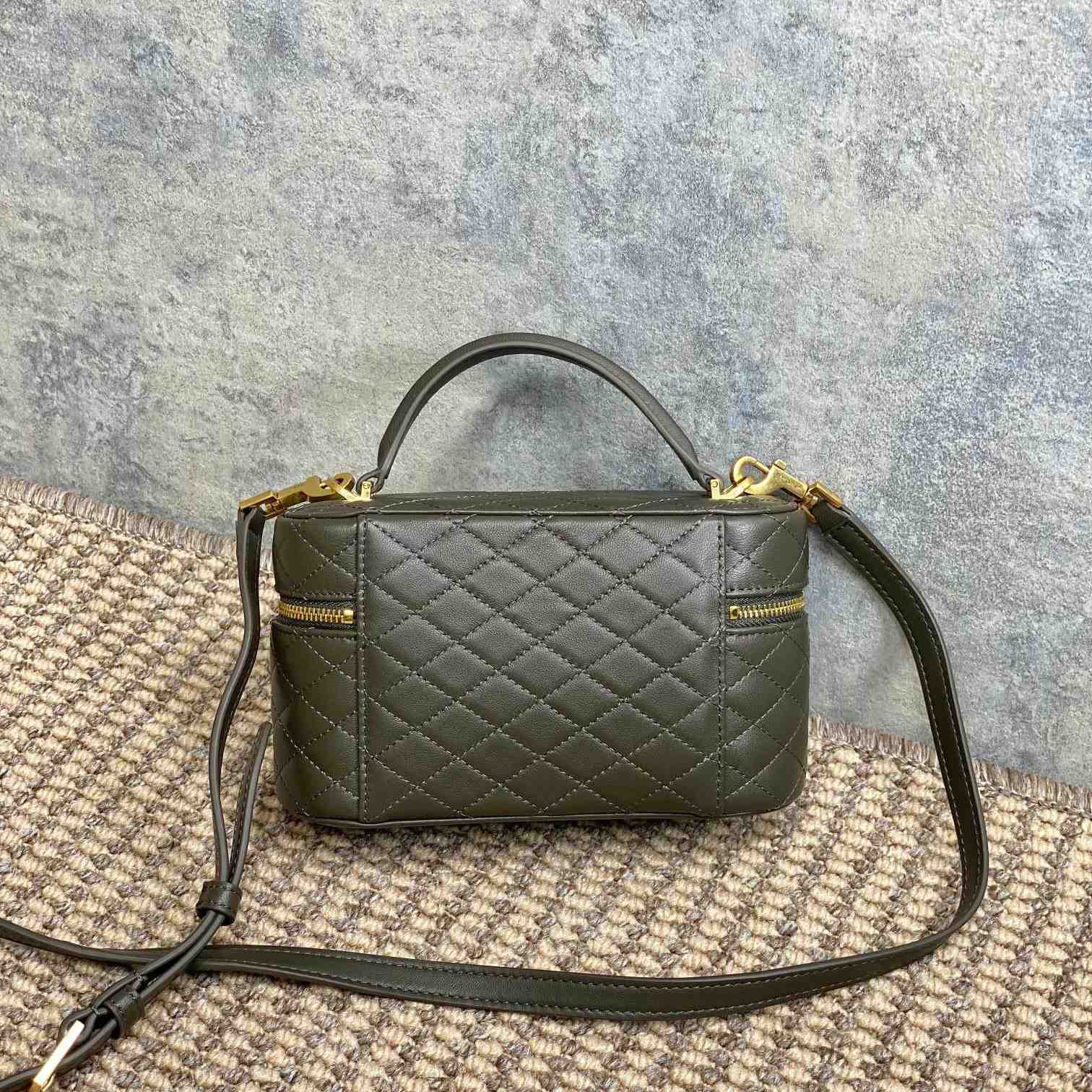 Saint Laurent Gaby Vanity Bag In Lambskin - PerfectKickZ
