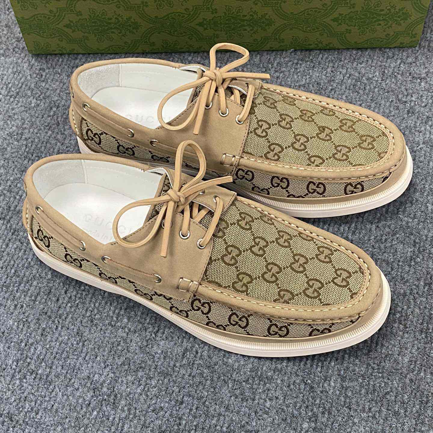 Gucci Men's Original GG Lace-up Loafer - PerfectKickZ