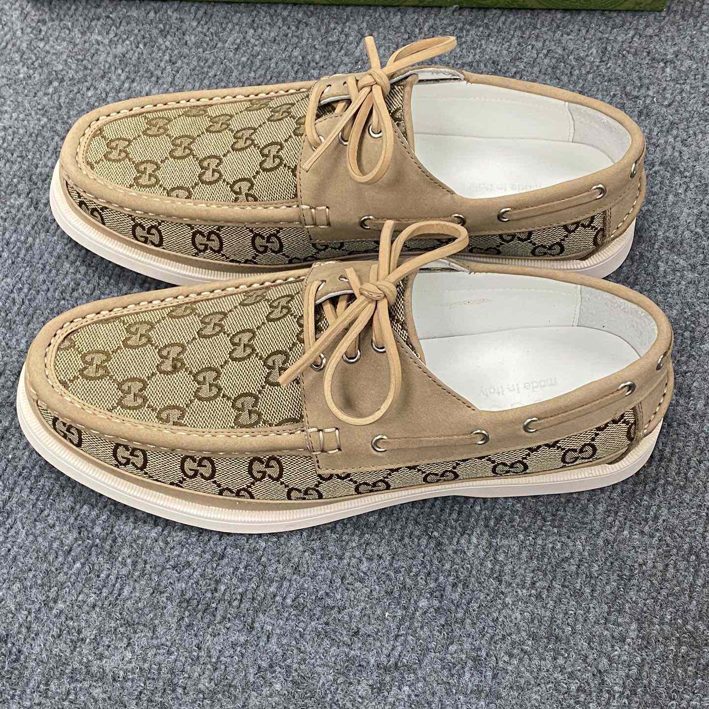 Gucci Men's Original GG Lace-up Loafer - PerfectKickZ