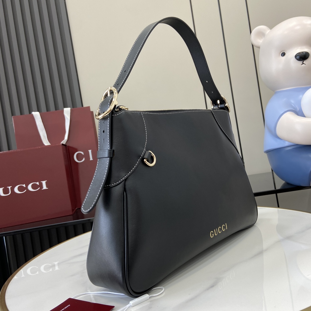 Gucci GG Emblem Medium Shoulder Bag - 