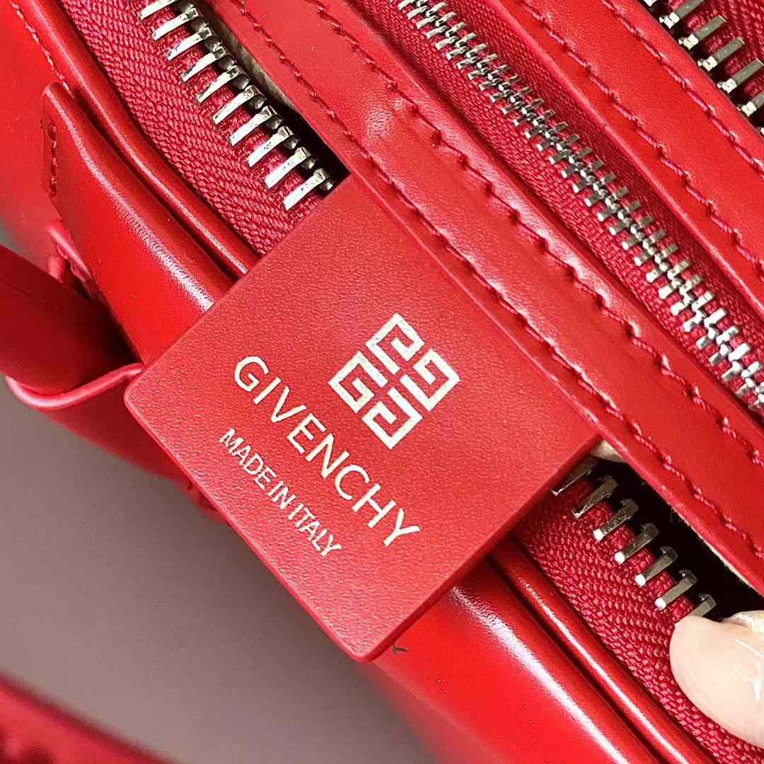 Givenchy Shiny Lord Calfskin Small Antigona Bag   22*27*13cm - PerfectKickZ