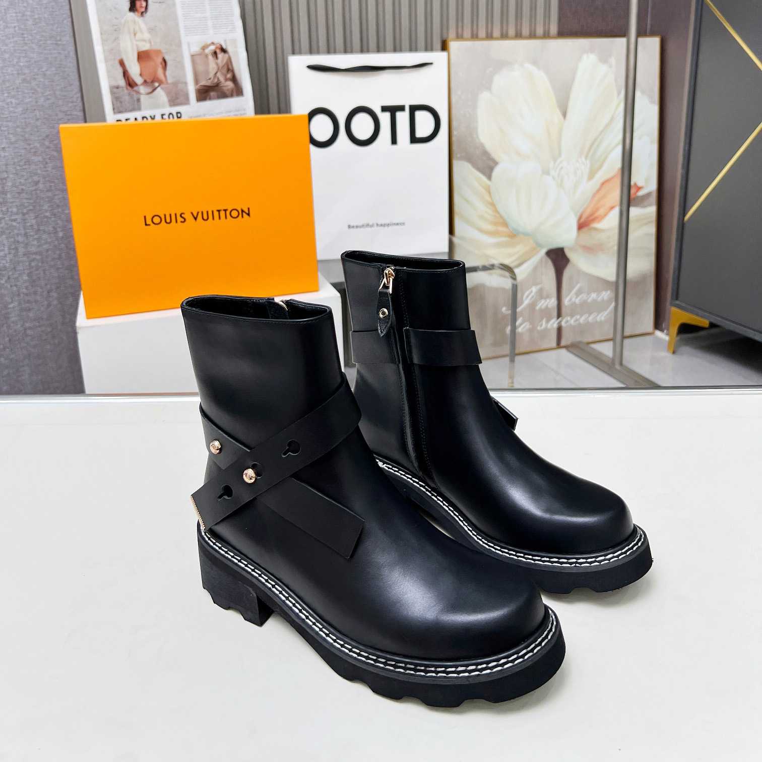 Louis Vuitton LV Beaubourg Ankle Boot   1ADADP - PerfectKickZ
