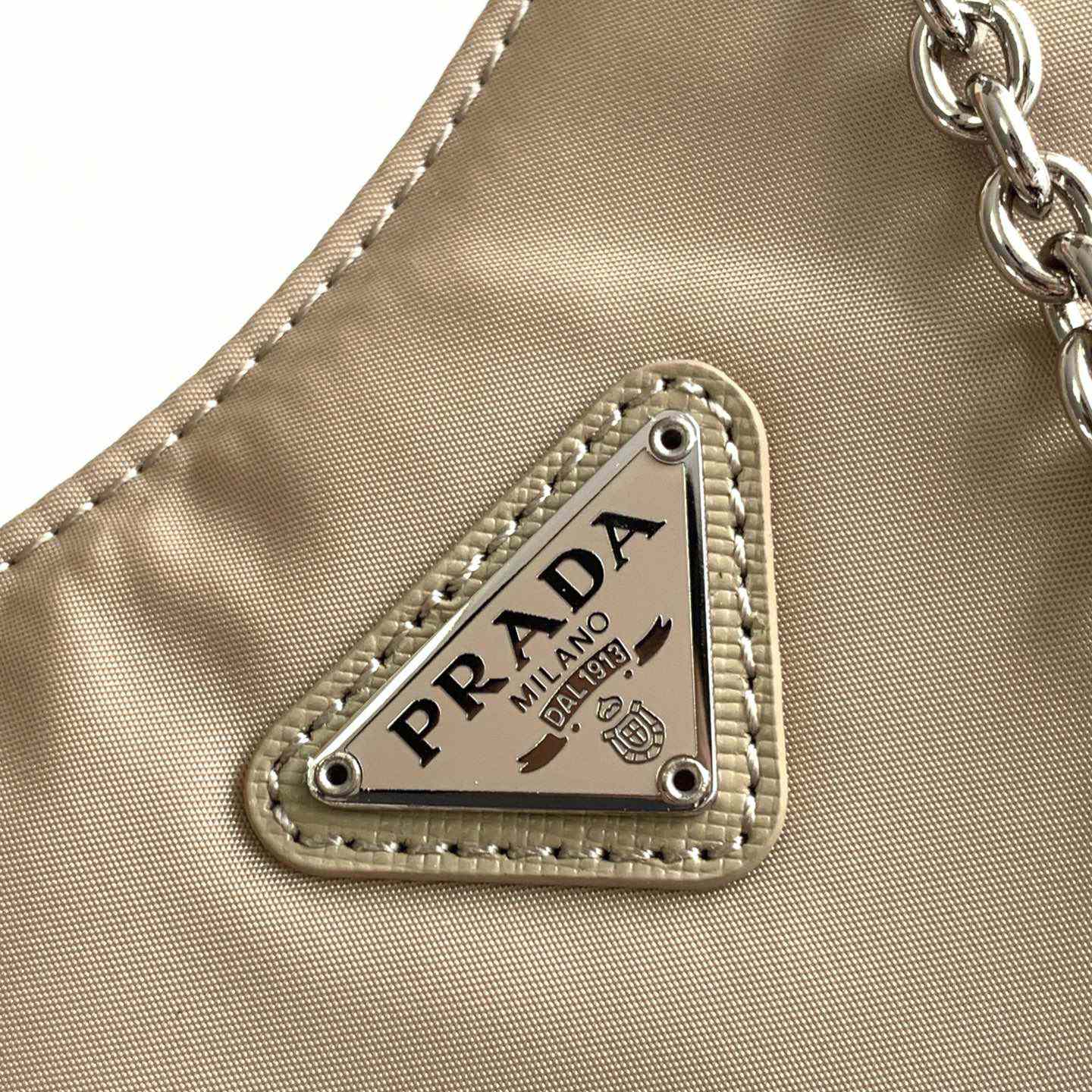 Prada Re-Edition 1995 Chaîne Re-Nylon Mini-bag - PerfectKickZ
