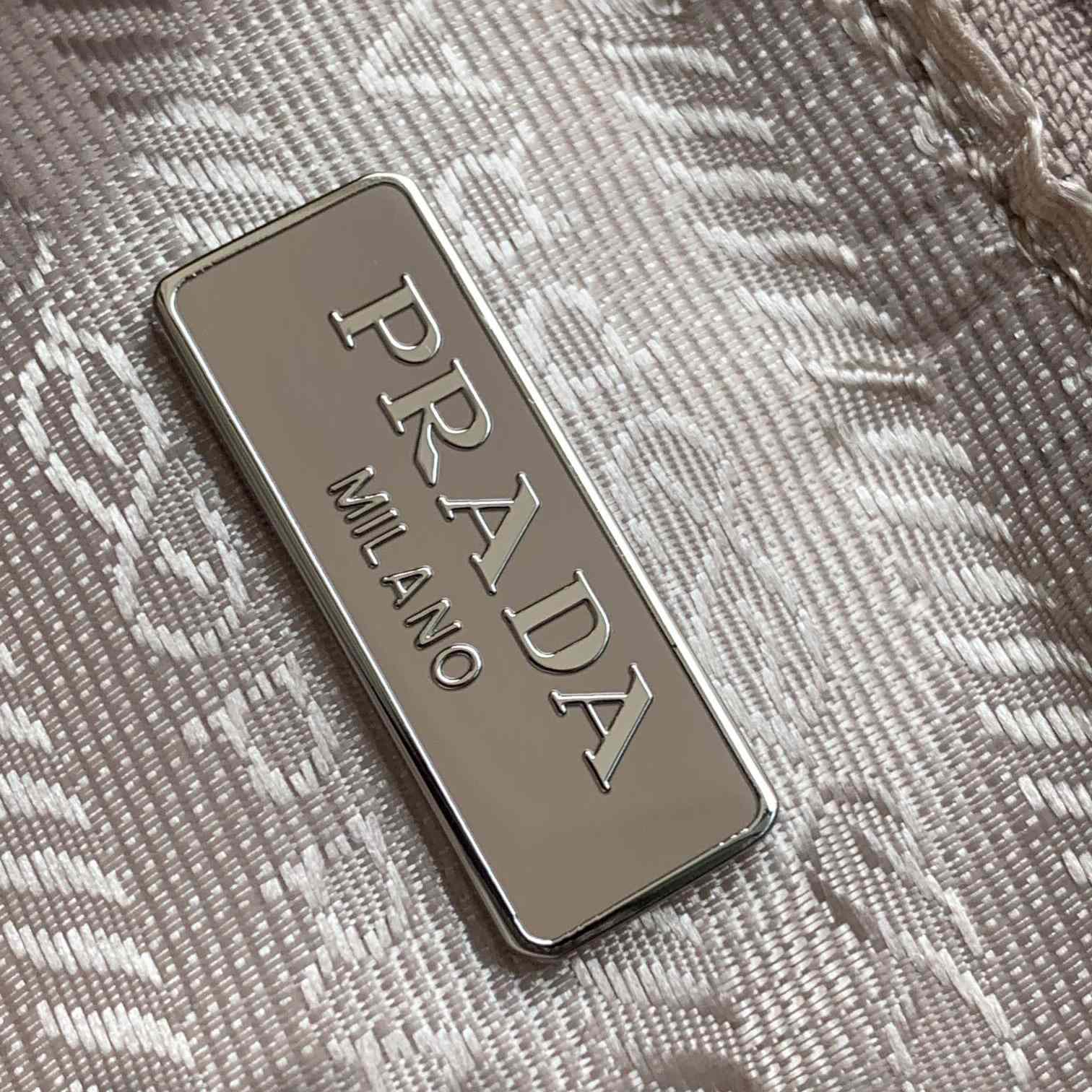 Prada Re-Edition 1995 Chaîne Re-Nylon Mini-bag - PerfectKickZ