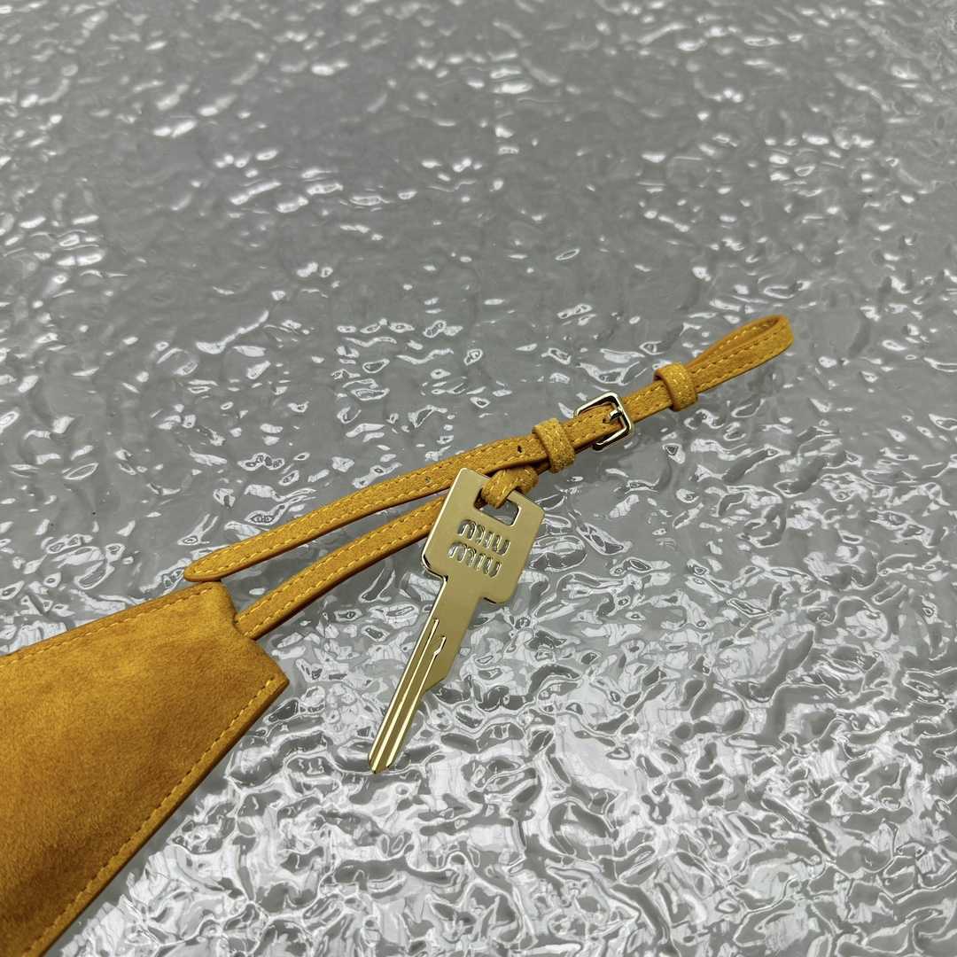 Miu Miu Logo-lettering Leather Trick - PerfectKickZ