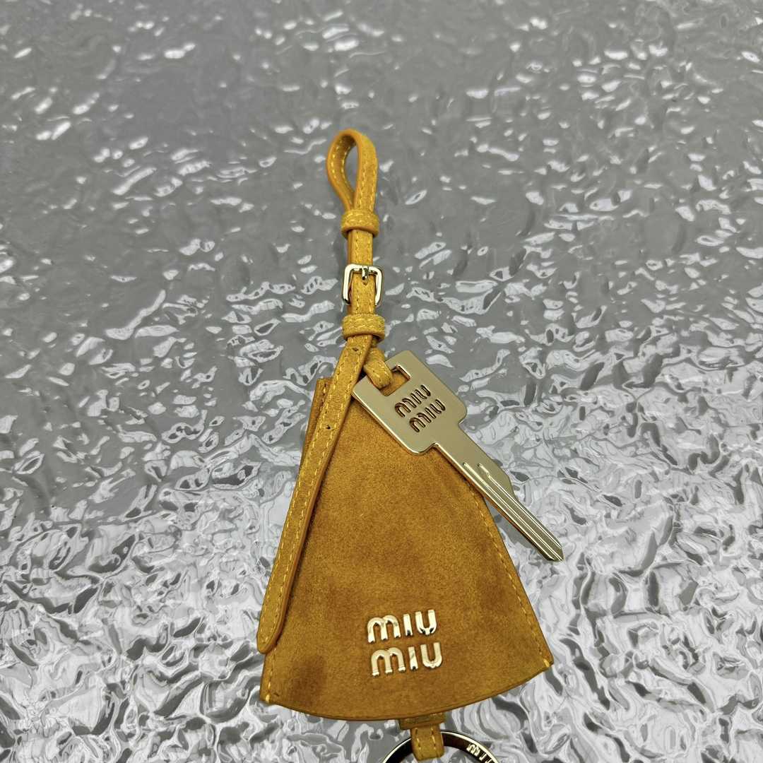 Miu Miu Logo-lettering Leather Trick - PerfectKickZ