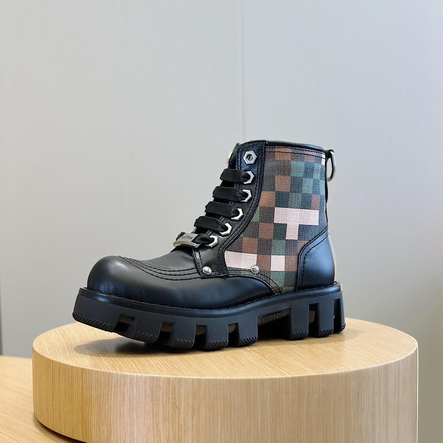 Louis Vuitton LV Checker Combat Boot   1ACNEX - PerfectKickZ