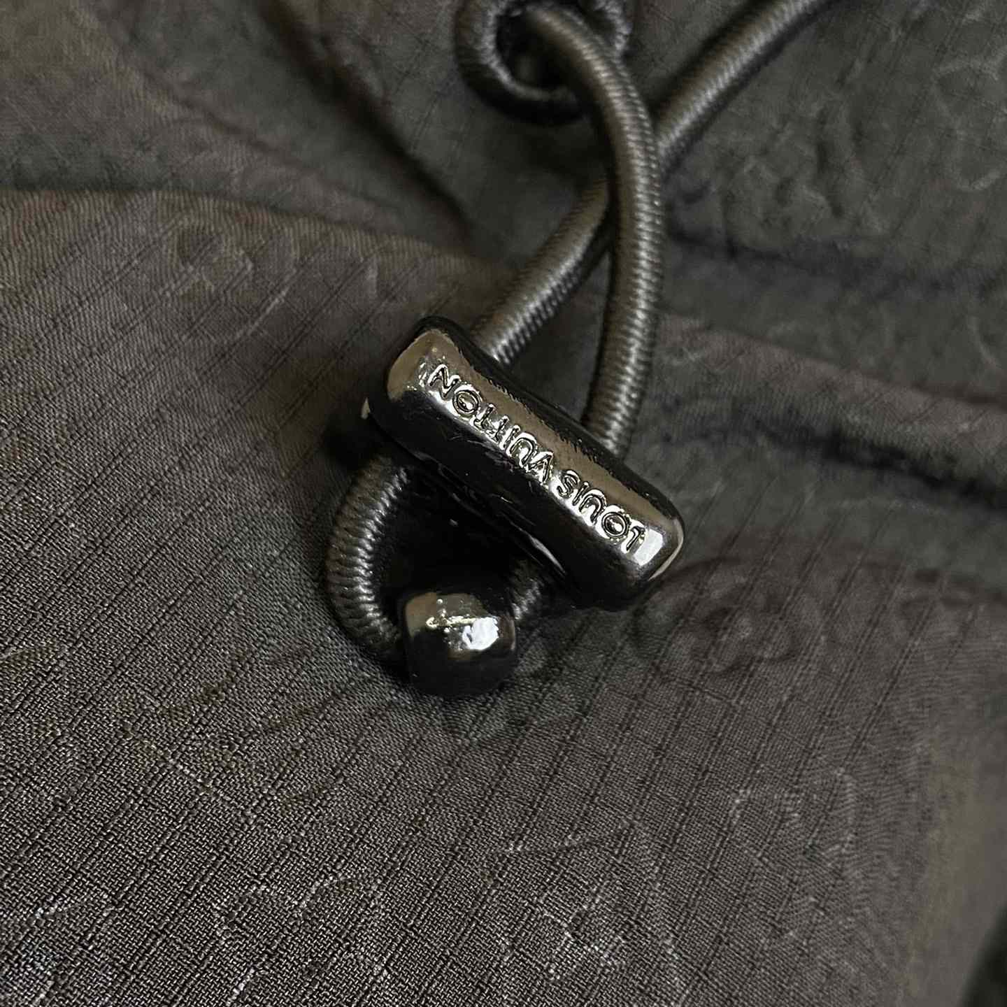 Louis Vuitton Down Blouson   1AFA37 - PerfectKickZ