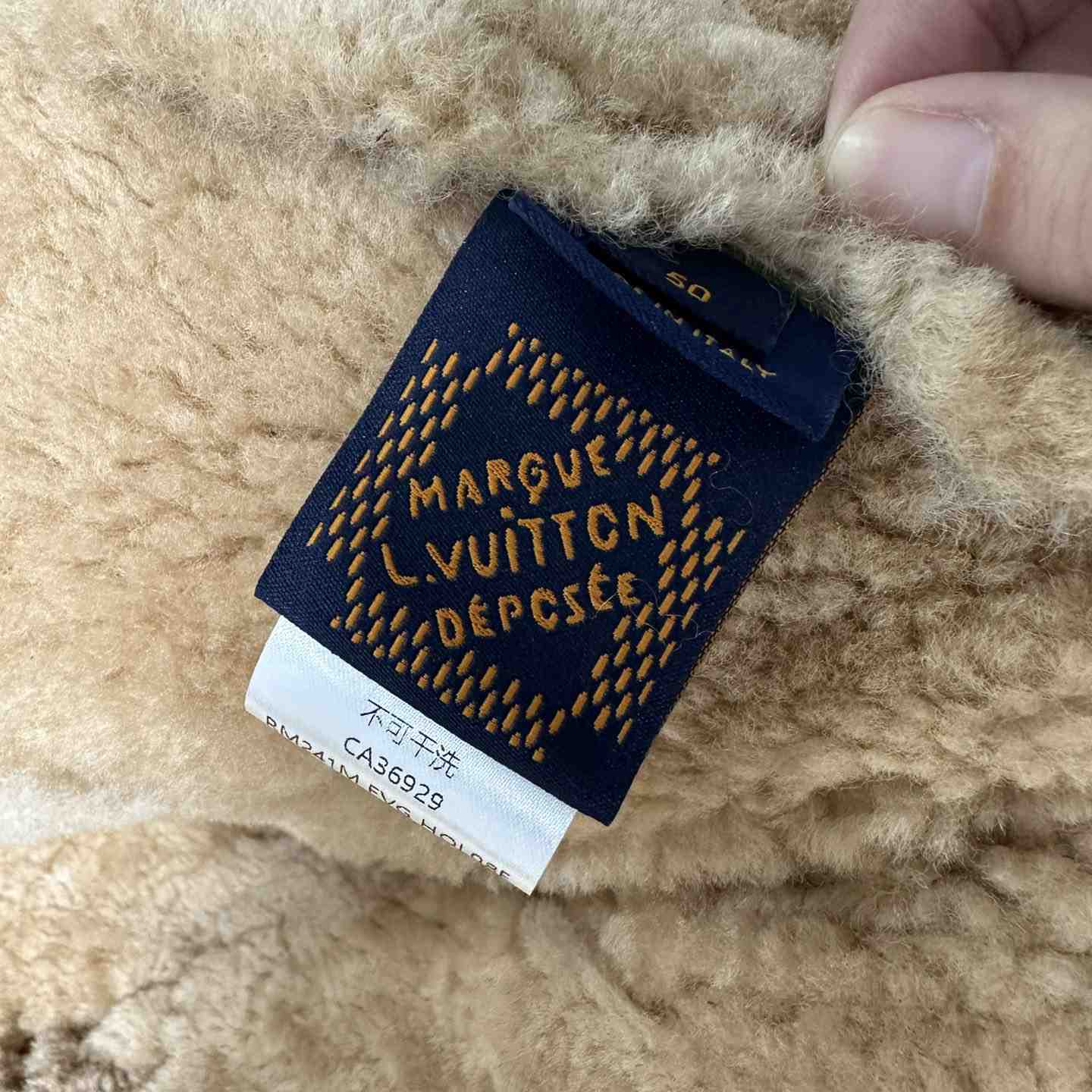 Louis Vuitton Shearling Bombardier   1AFIMP - PerfectKickZ