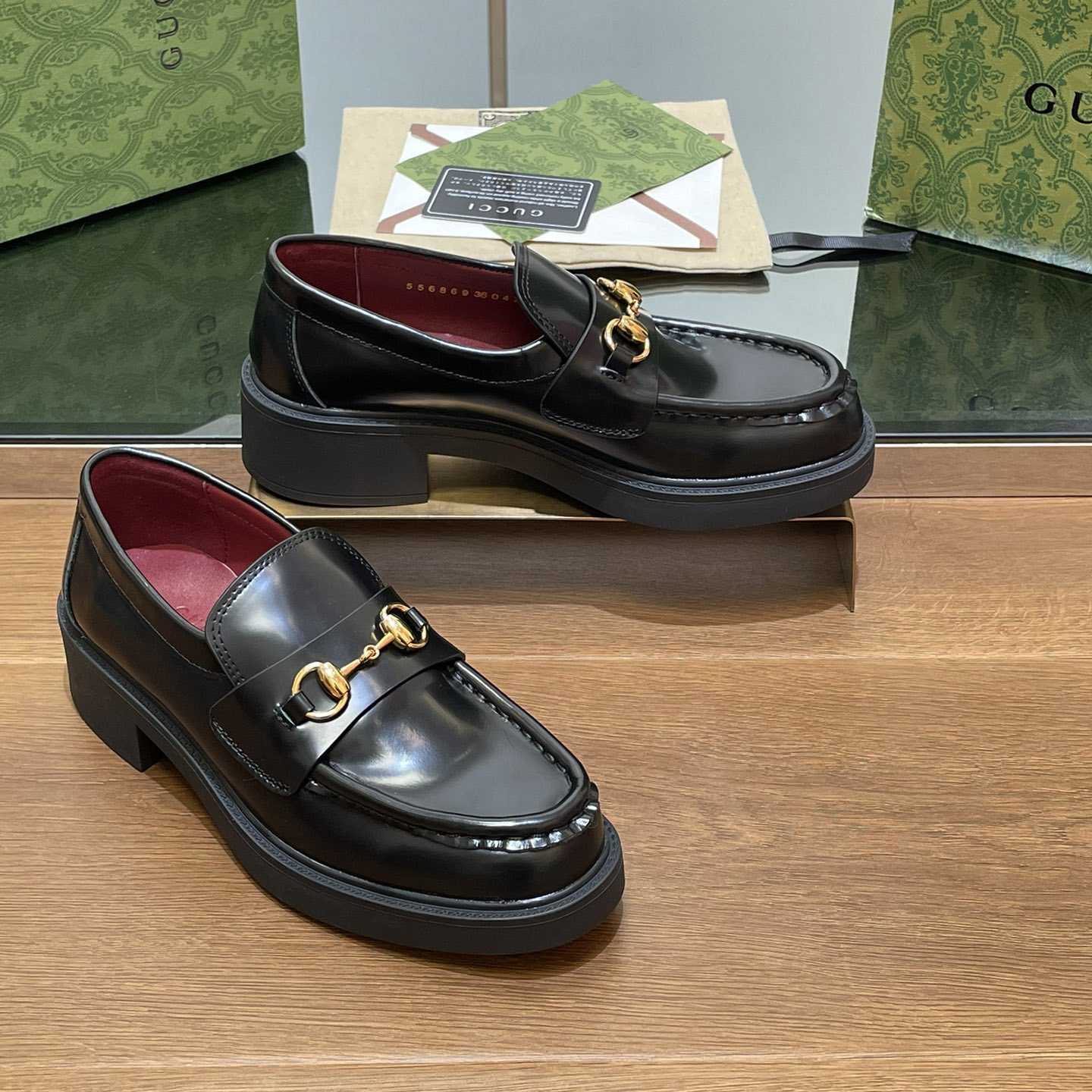 Gucci Women's Loafer With Horsebit - PerfectKickZ