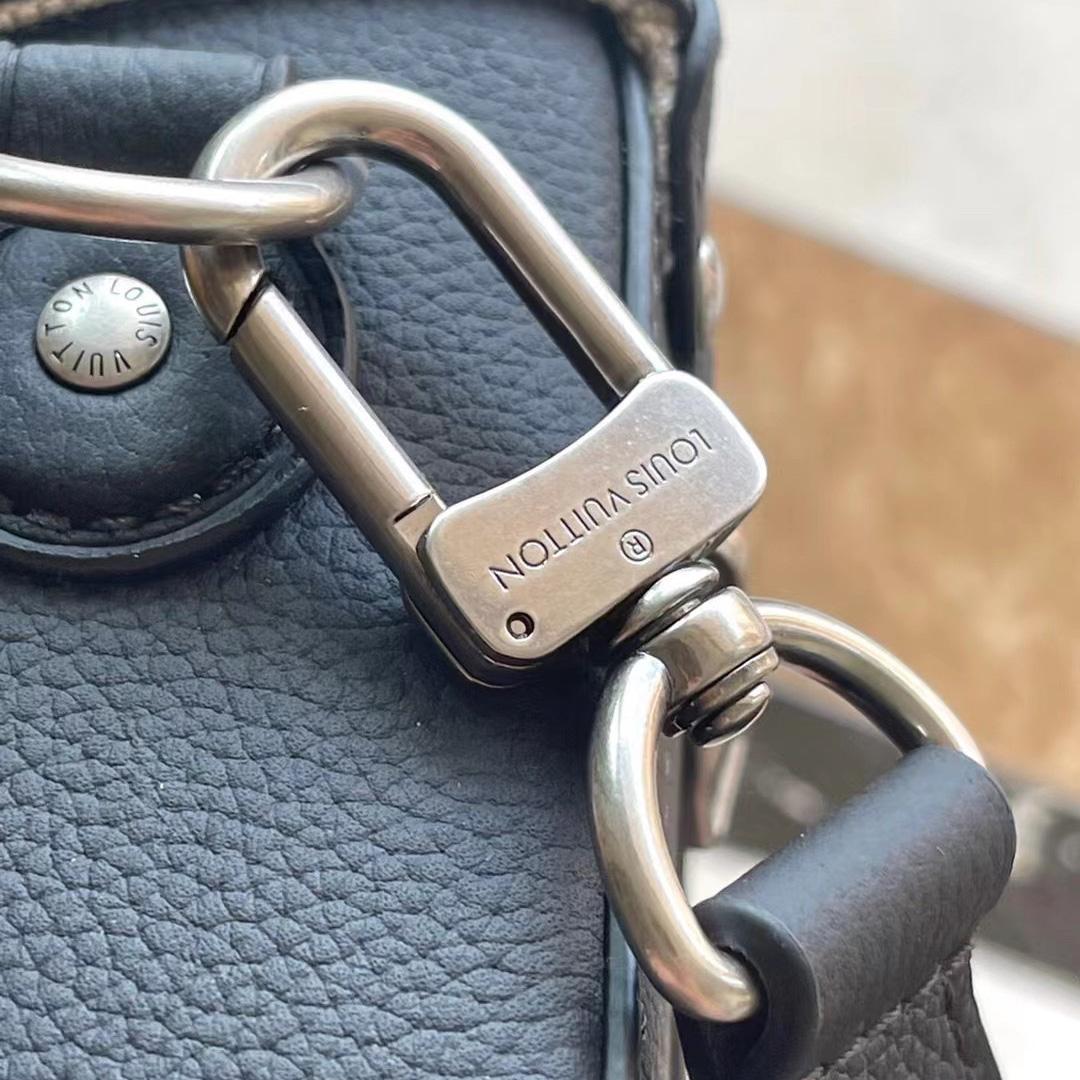 Louis Vuitton Soul Trunk  M11516 - PerfectKickZ