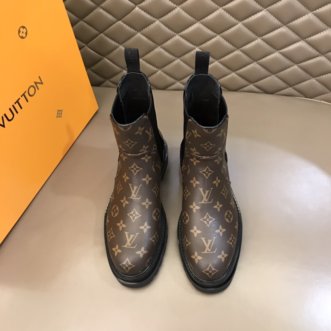 Louis Vuitton Men's Ankle Boots - PerfectKickZ