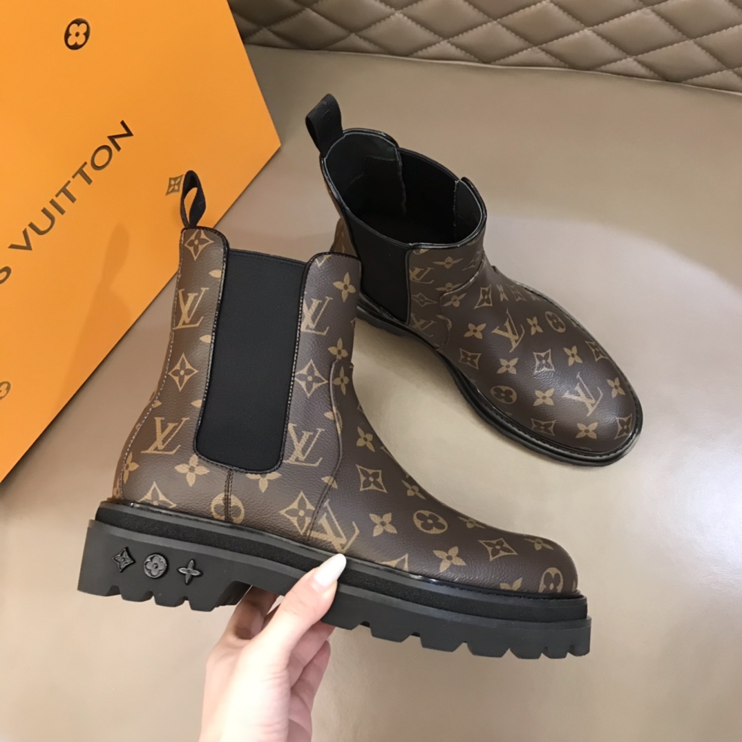 Louis Vuitton Men's Ankle Boots - PerfectKickZ