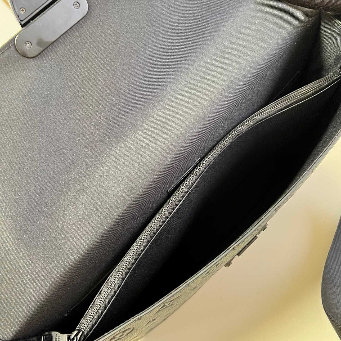 Louis Vuitton S Lock Briefcase   M20835 - PerfectKickZ