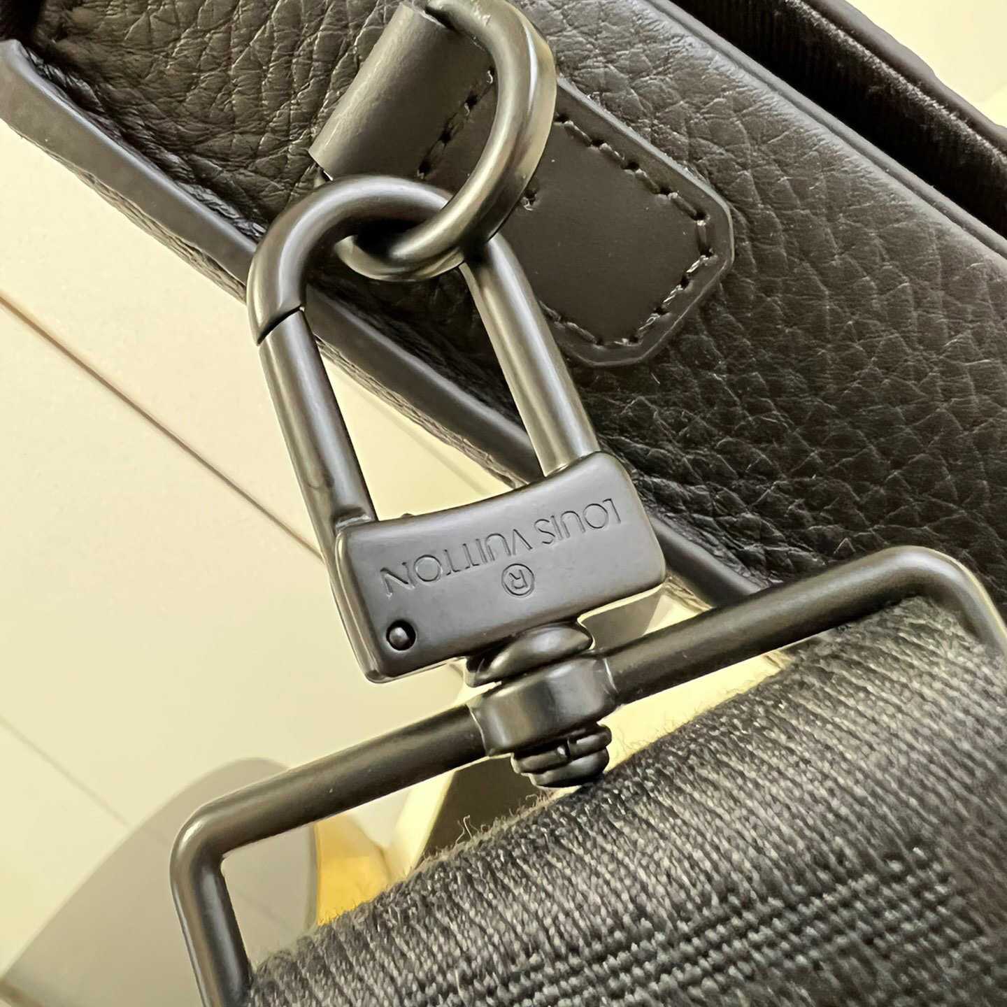 Louis Vuitton S Lock Briefcase   M20835 - PerfectKickZ