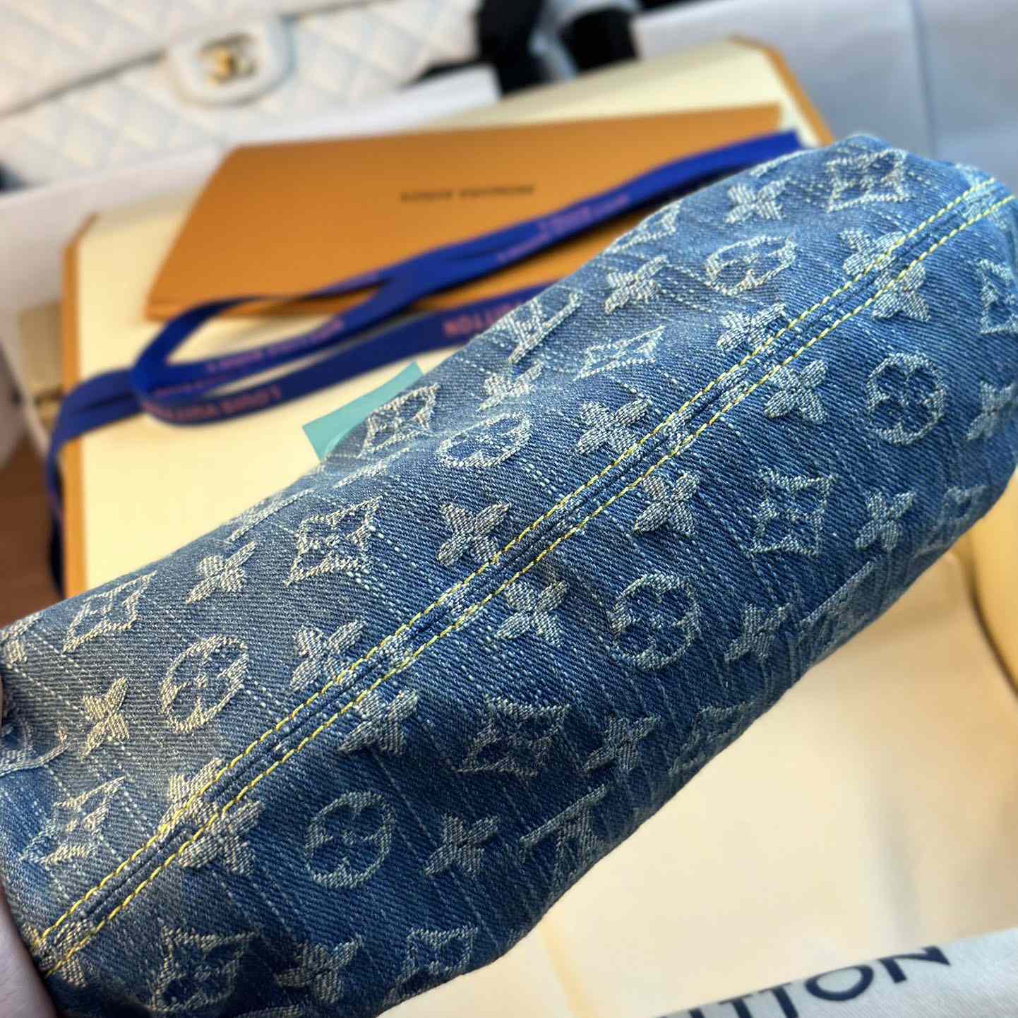 Louis Vuitton 2006 Mini Pleaty Shoulder Bag - 