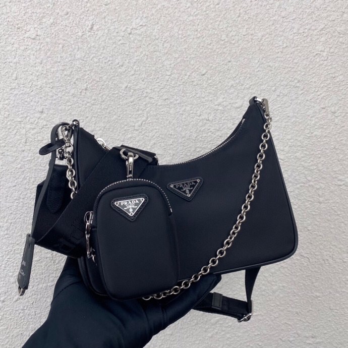 Prada Re-Edition 2005 Re-Nylon Bag  22-12-6cm - 