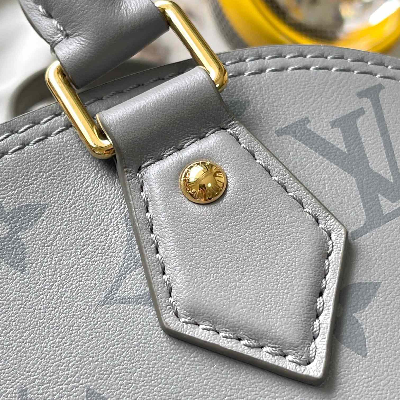 Louis Vuitton Alma BB   M12561 - PerfectKickZ