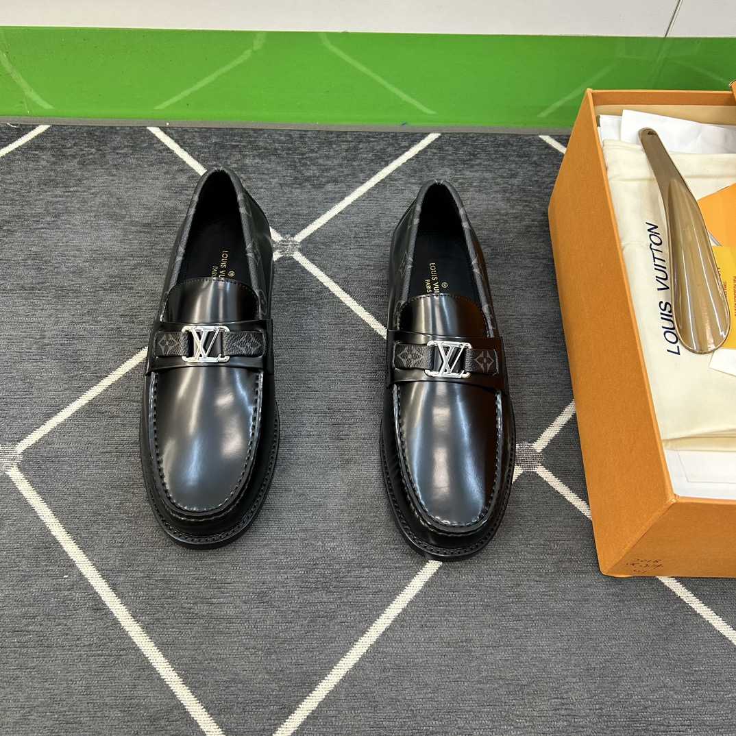 Louis Vuitton Men's Major Leather Loafers - PerfectKickZ