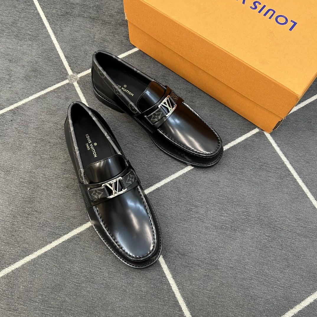 Louis Vuitton Men's Major Leather Loafers - PerfectKickZ