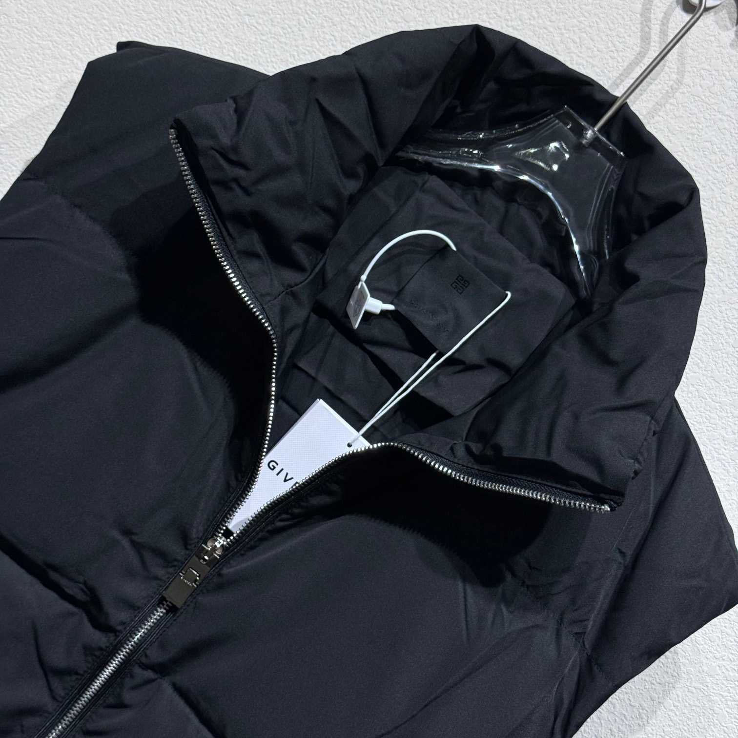 Givenchy 4g Buckle Puffer Vest - PerfectKickZ