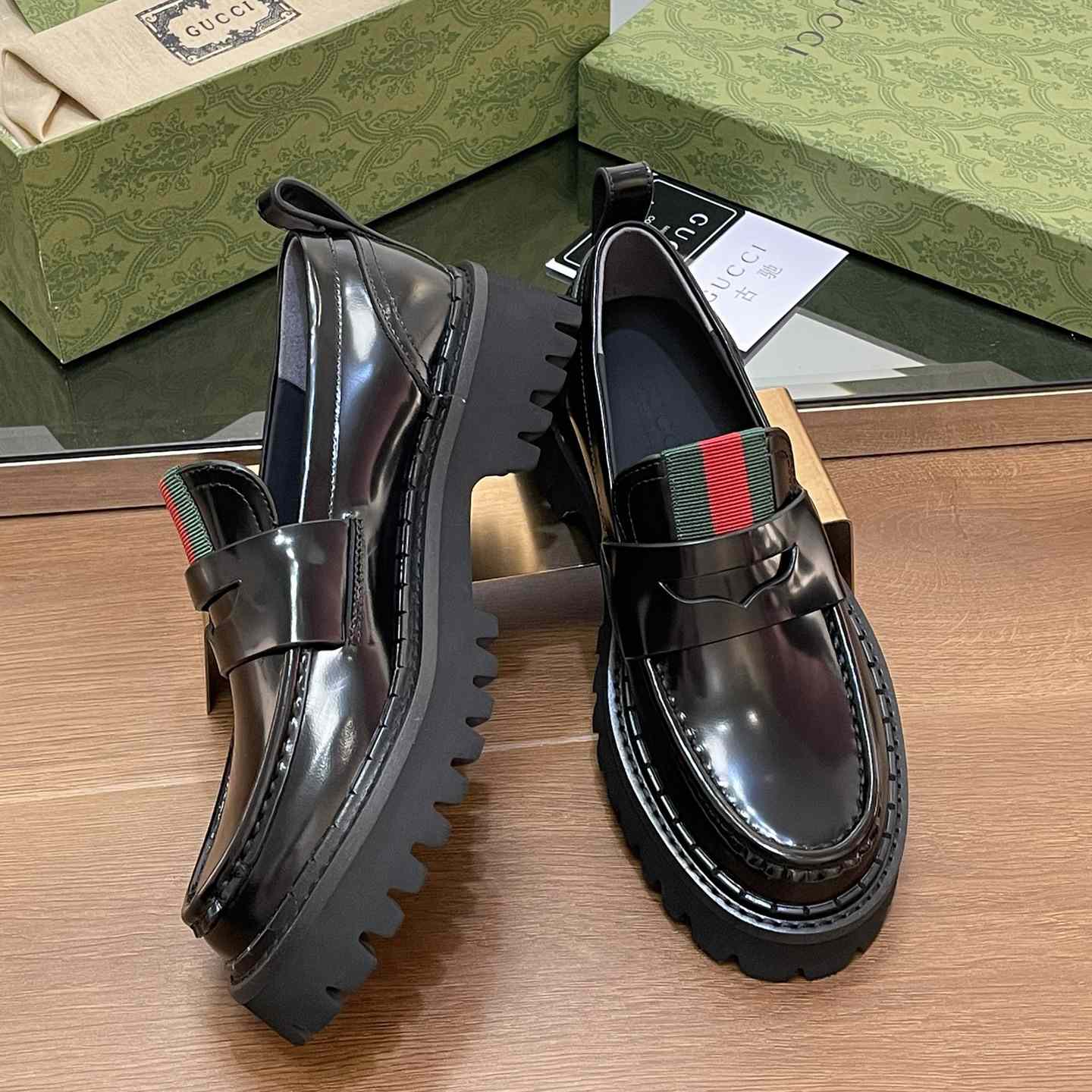 Gucci Women's Loafer With Web - PerfectKickZ