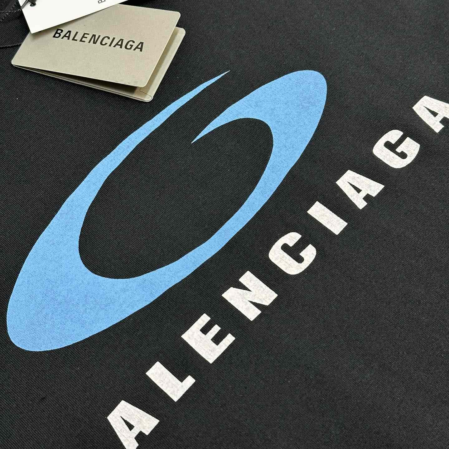 Balenciaga Loop Sports Icon T-Shirt Medium Fit In Washed Black - 