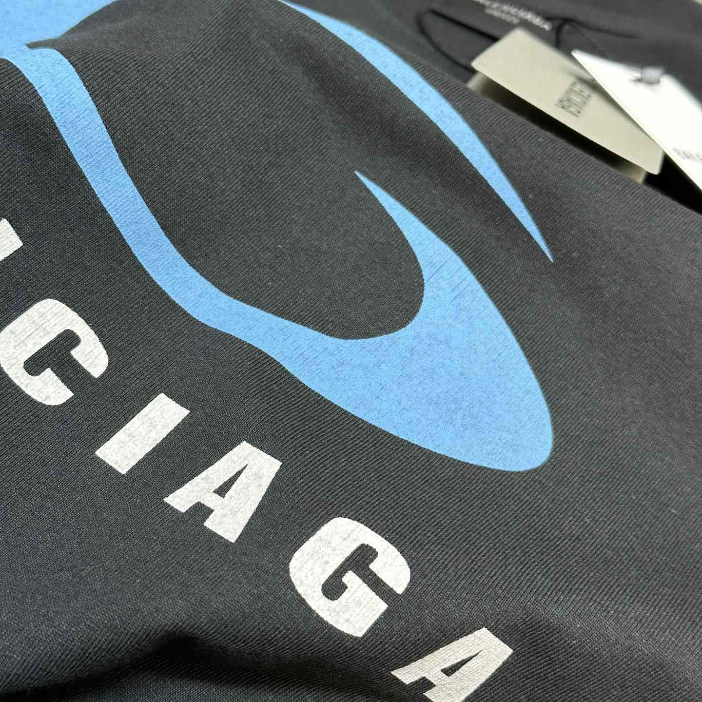 Balenciaga Loop Sports Icon T-Shirt Medium Fit In Washed Black - 