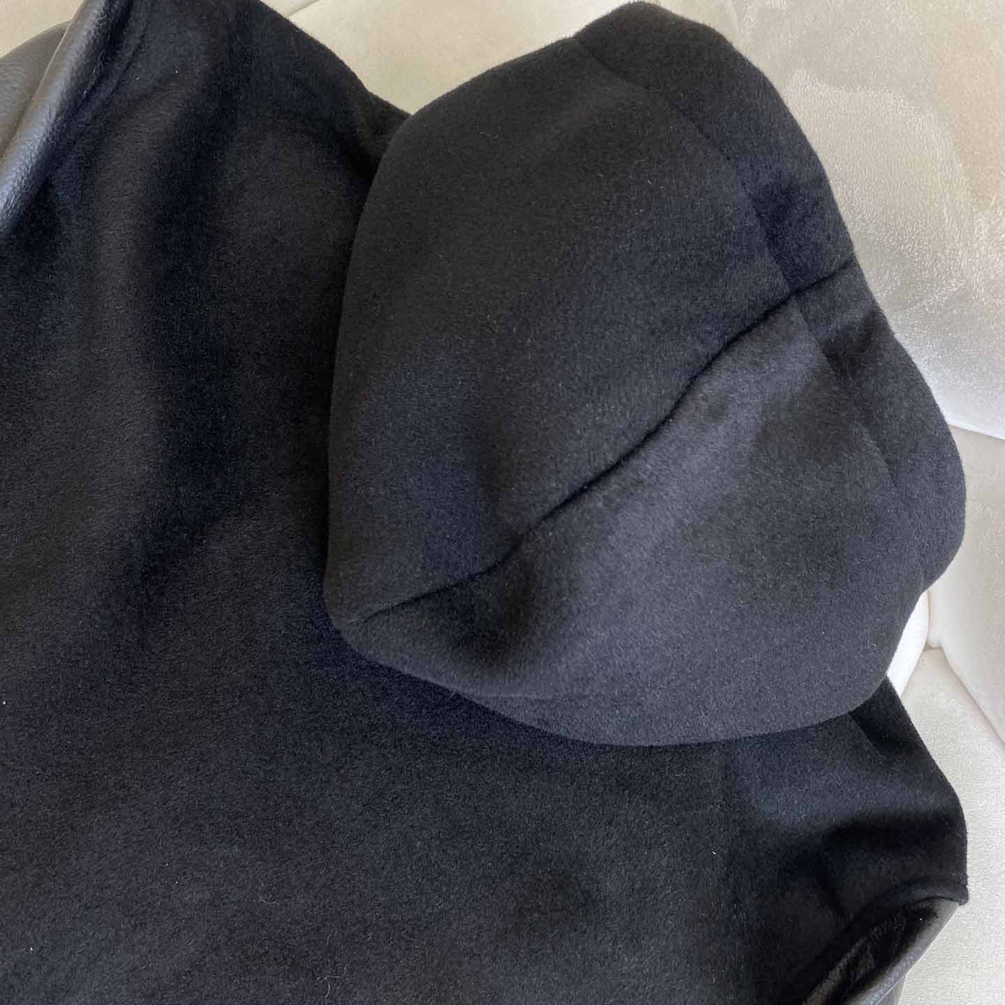Louis Vuitton Mix Leather Hooded Blouson   1AFIRA - PerfectKickZ